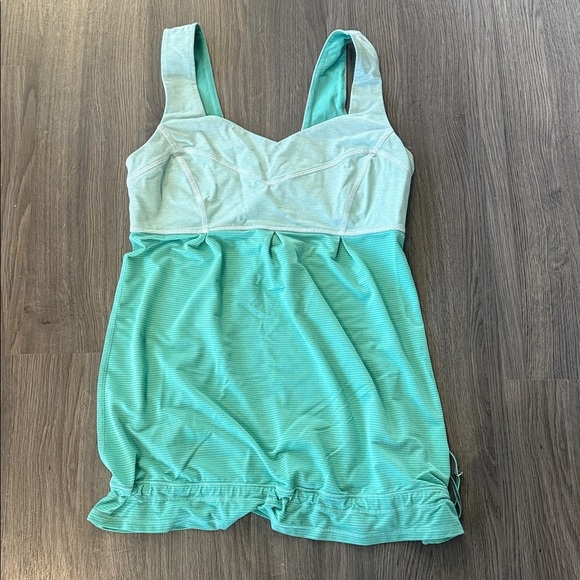 🍋 Lululemon Run Tame Me Tank - Picture 9 of 11